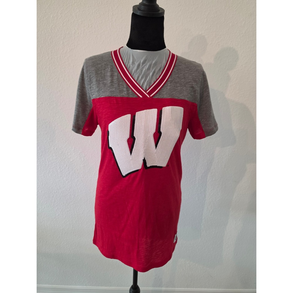 Victoria's Secret PINK Wisconsin Badgers V-Neck T-Shirt Red Grey Large